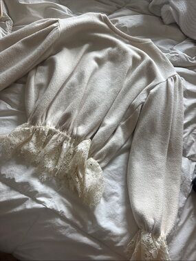 Zara Cream Knit Top with Lace Trim